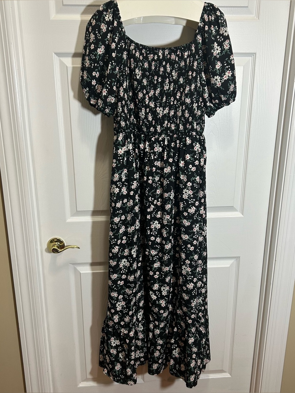 Smocked Top Floral Puff Sleeve Maxi Dress